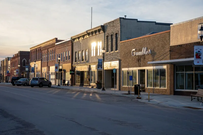 Rebirth at the Edge of Nowhere: The Fading Towns That Quietly Became Somewhere Worth Going